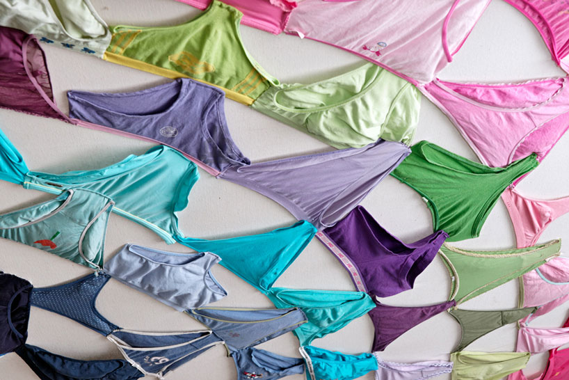 Комплект белья из стреп-лент 