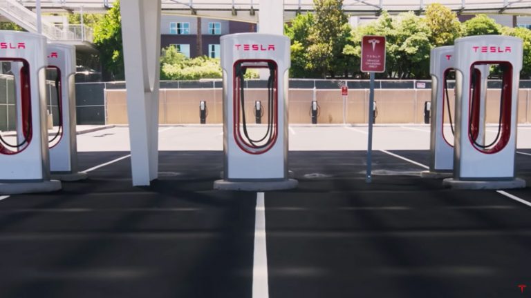 Tesla Opens Solar Powered V Supercharger Station In Las Vegas