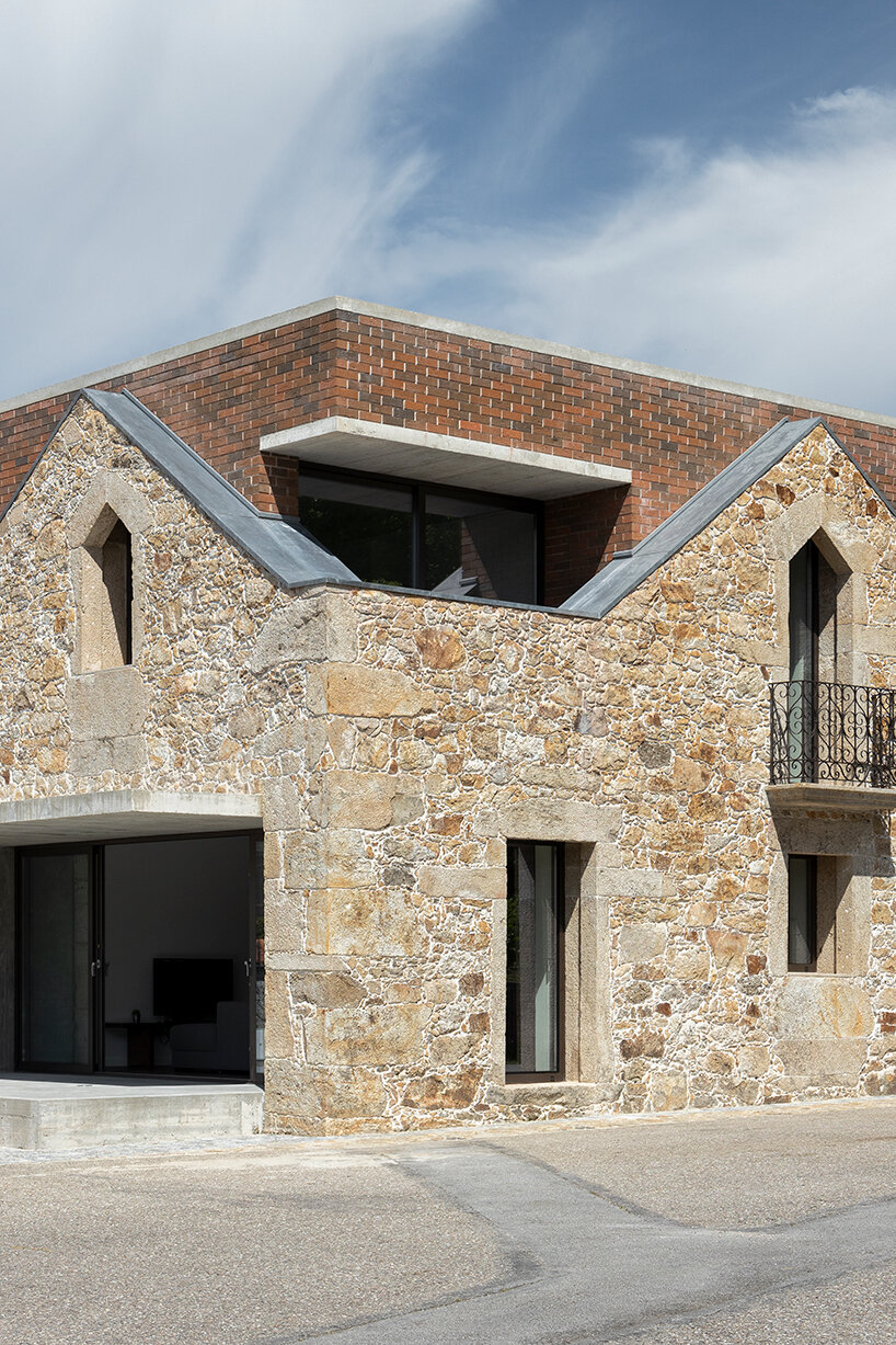 Tiago Sousa Inserts Box House Into The Ruins Of Traditional Portuguese