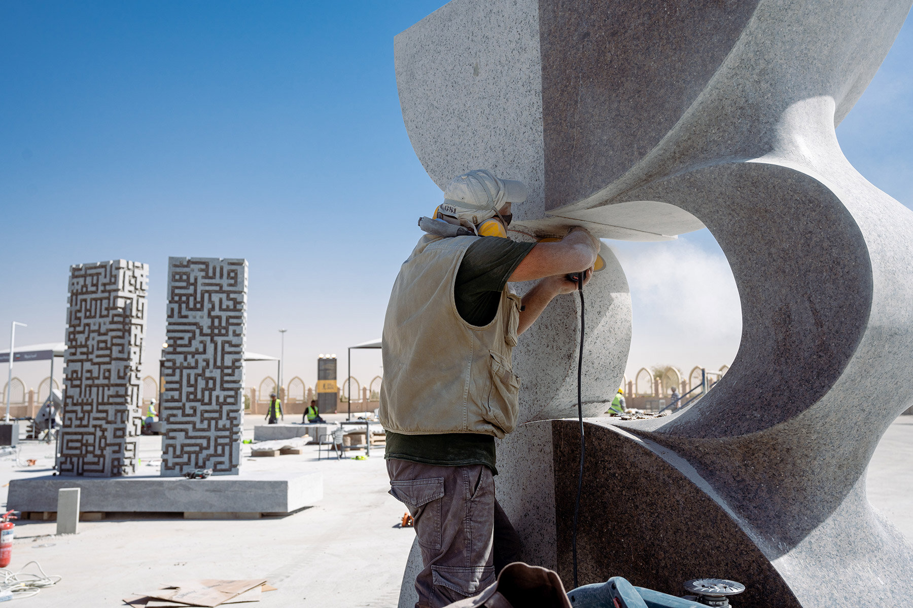 Artists Unite In Saudi Arabia For Tuwaiq Sculpture To Explore