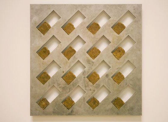 whale skeleton vs cow brain at turner prize