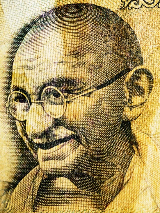 fabrica: 'colors of money' exhibition