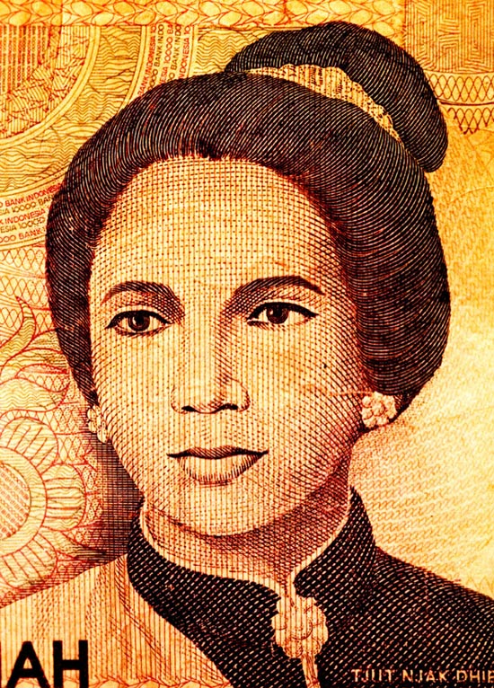 fabrica: 'colors of money' exhibition