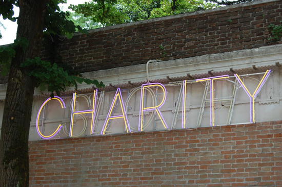 bruce nauman: airborne art in pasadena, california