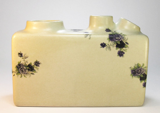 studio lama: ceramic radio