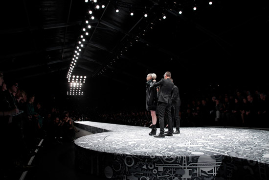 studio job: scenography for viktor & rolf's 'glamour factory'