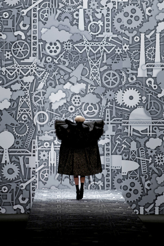 studio job: scenography for viktor & rolf's 'glamour factory'
