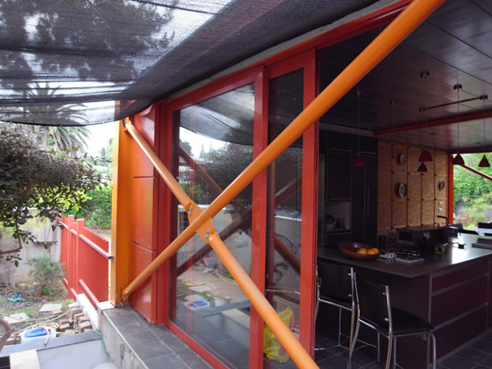 the orange house by arik ginzburg