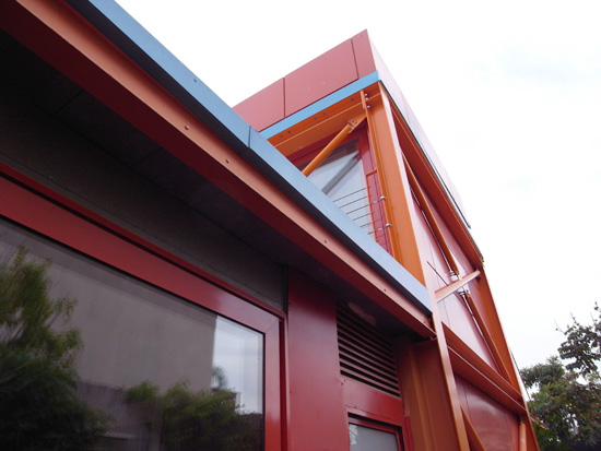 the orange house by arik ginzburg