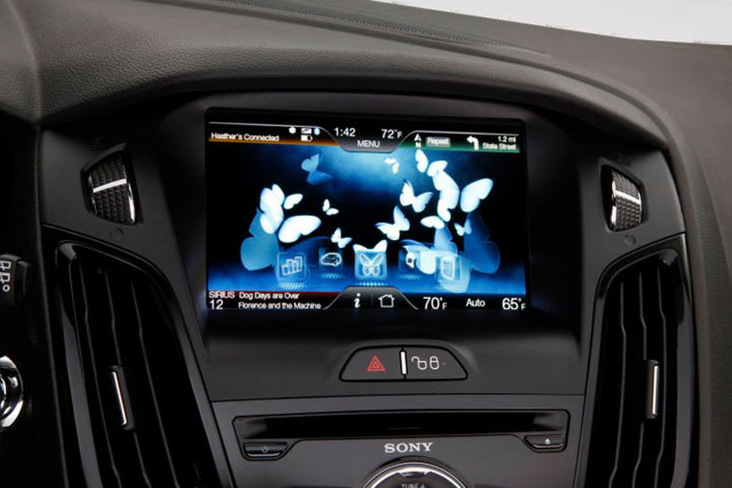 CES 2011: ford focus electric