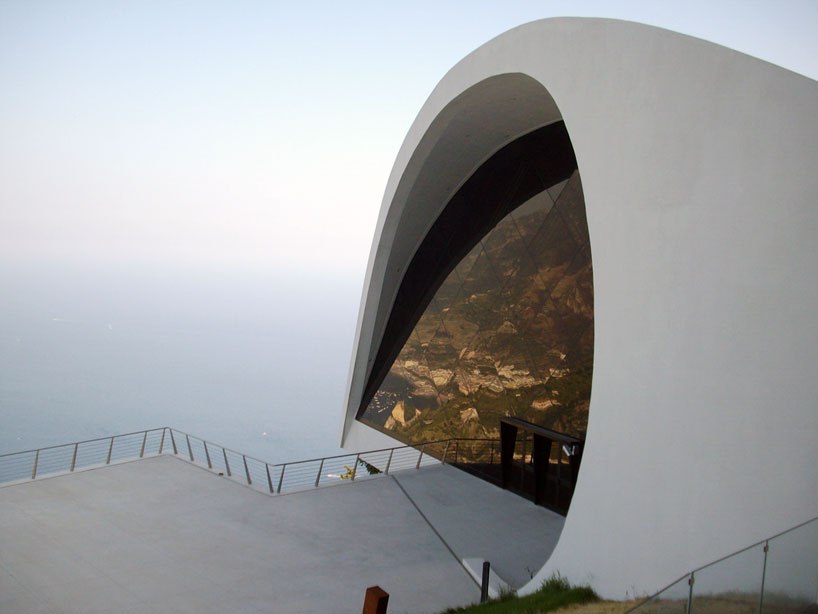 oscar niemeyer's ravello auditorium still closed