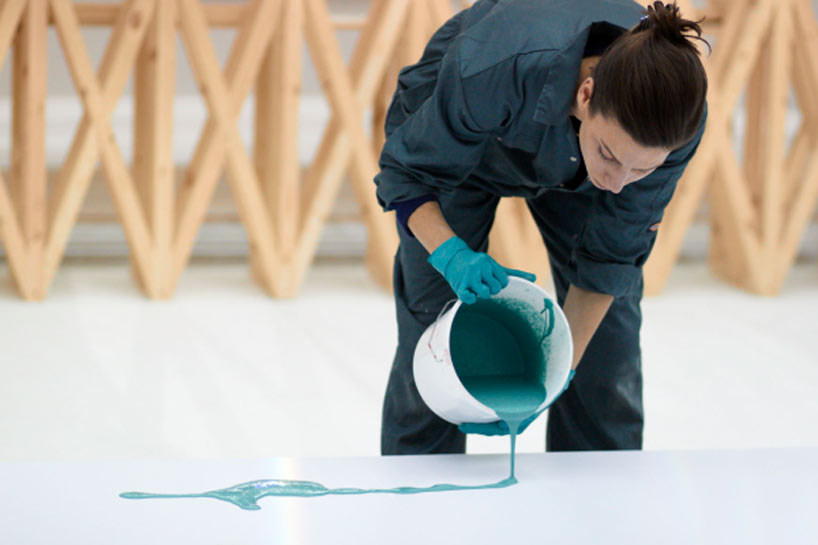 studio glithero: poured bar