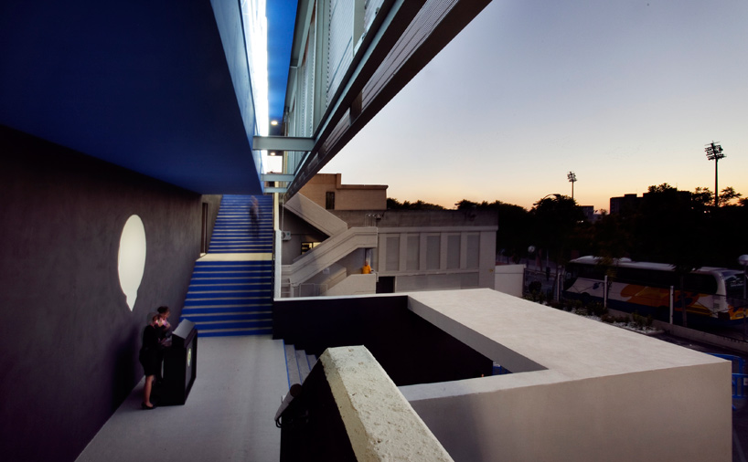 subarquitectura: hercules C.F. stadium