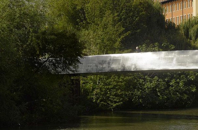 niall mclaughlin architects: TQ2 footbridge in bristol