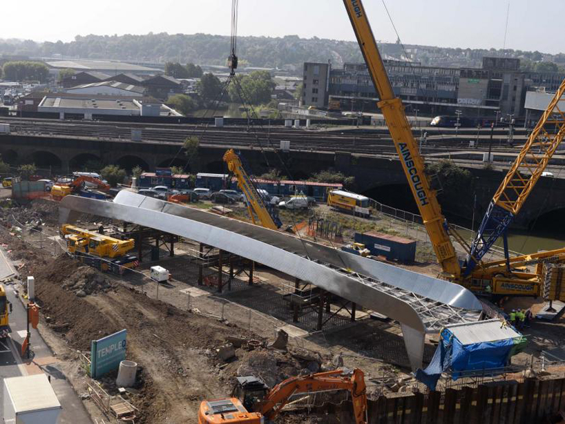 niall mclaughlin architects: TQ2 footbridge in bristol