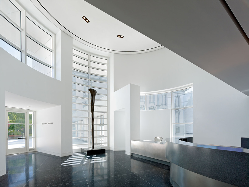 gwathmey siegel & associates: crocker museum   now complete