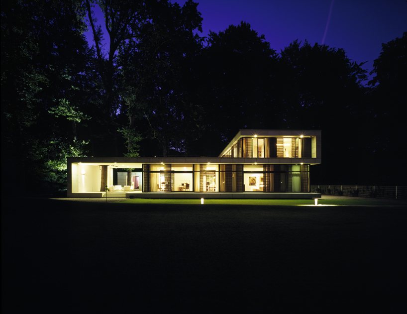 splendid architecture: house at the park