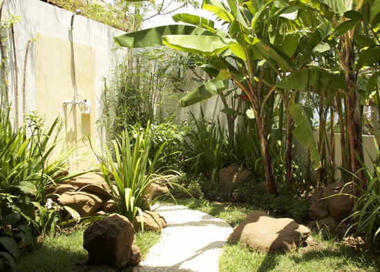 bloo lagoon eco village