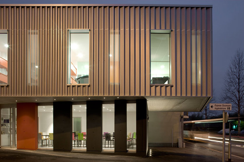 tristan brisard architecte: siege social a philosophie h.q.e.