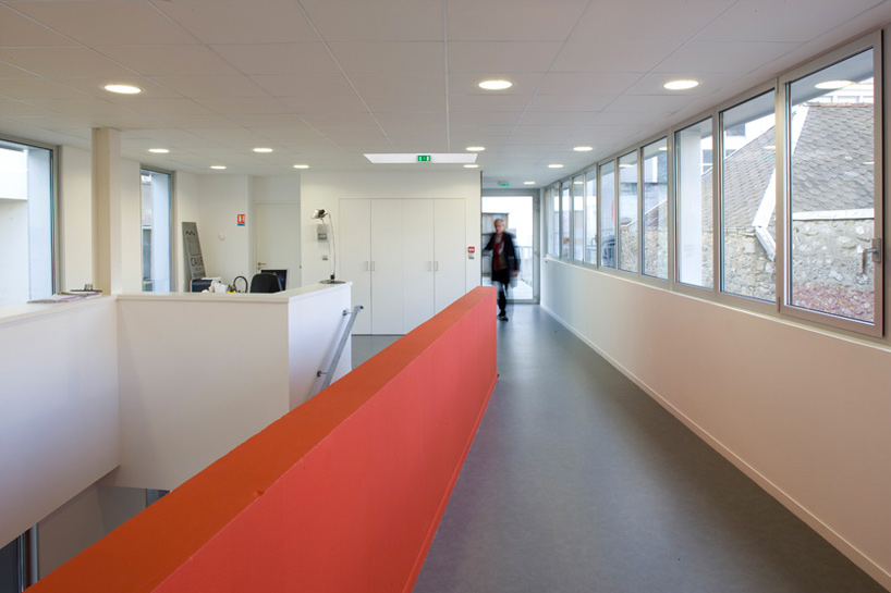 tristan brisard architecte: siege social a philosophie h.q.e.