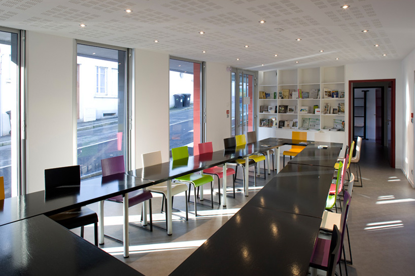 tristan brisard architecte: siege social a philosophie h.q.e.