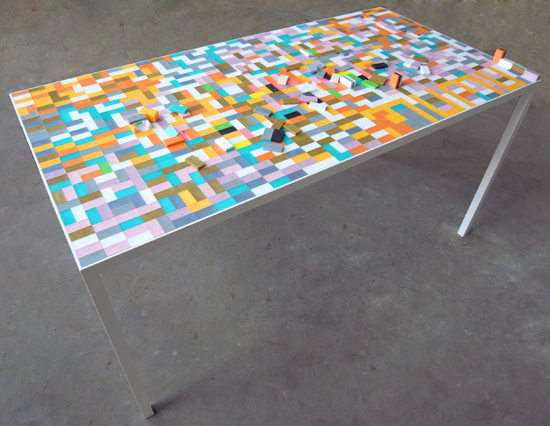 thomas pausz: dominos table