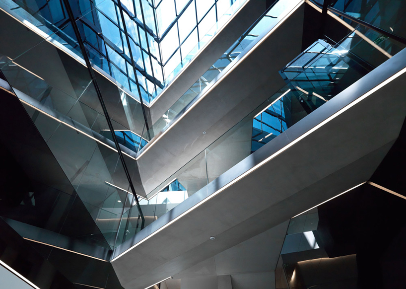GSarchitects: MP09 black panther / headquarters of uniopt pachleitner group