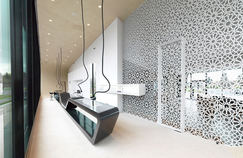 GSarchitects: MP09 black panther / headquarters of uniopt pachleitner group