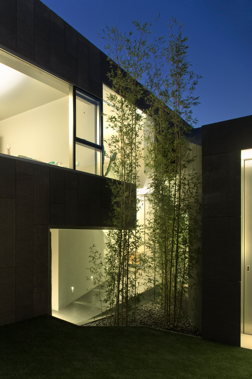 RTA office: house c
