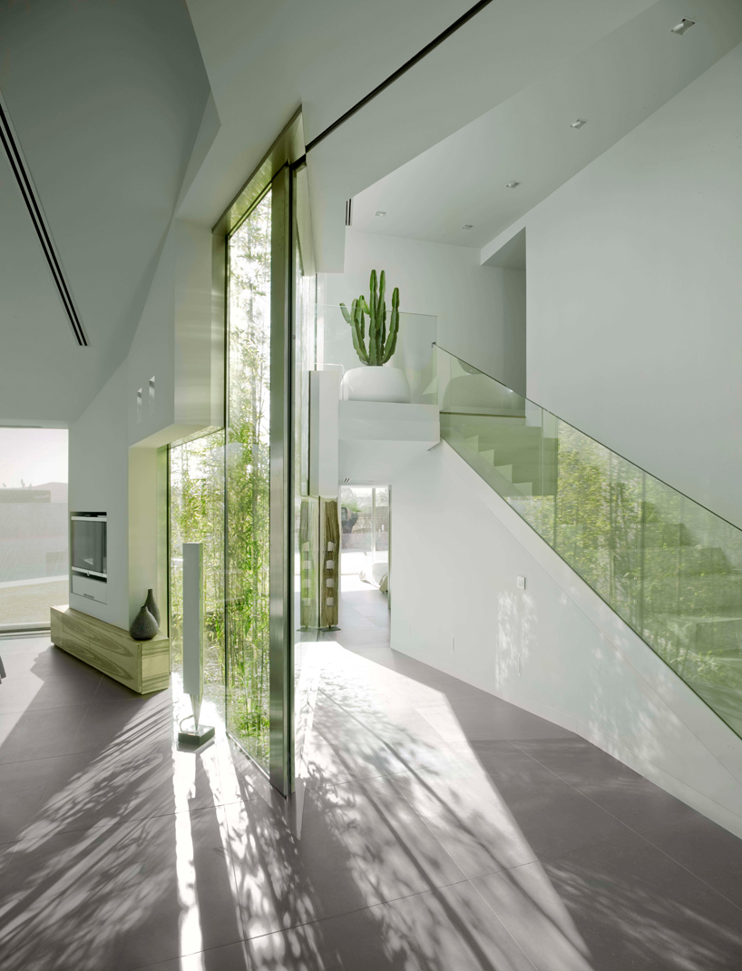 RTA office: house c