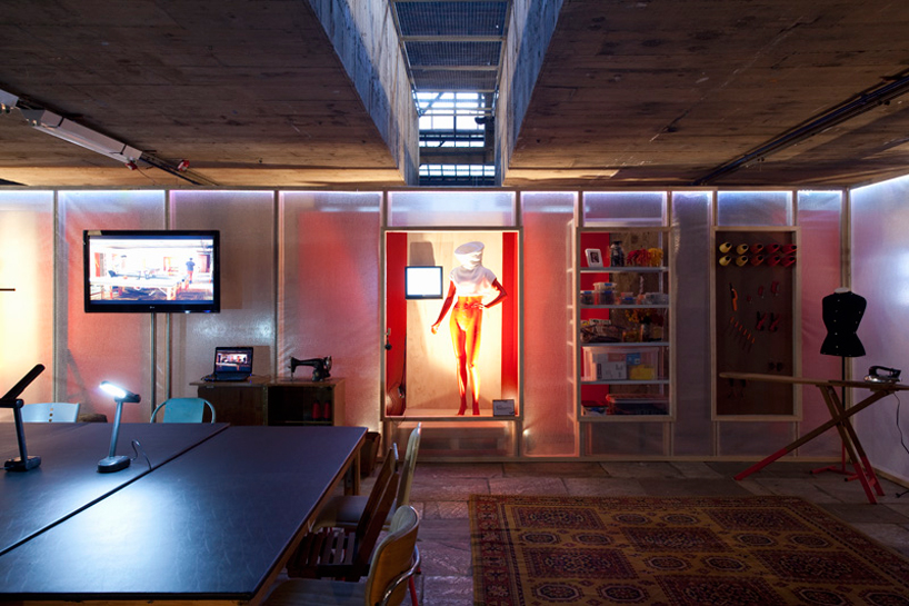 estudio guto requena: [cyber]sewing atelier