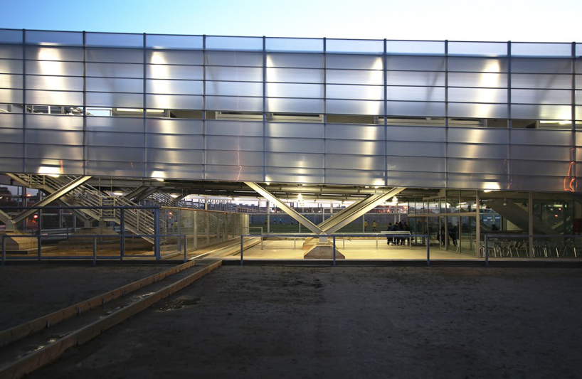 soldevila arquitectos: salvador espriu sports complex