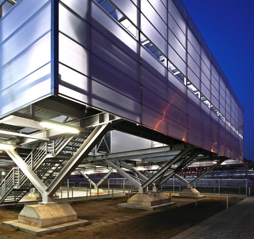 soldevila arquitectos: salvador espriu sports complex