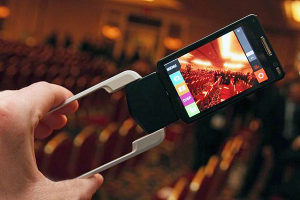 CES 2011: casio's tryx camcorder