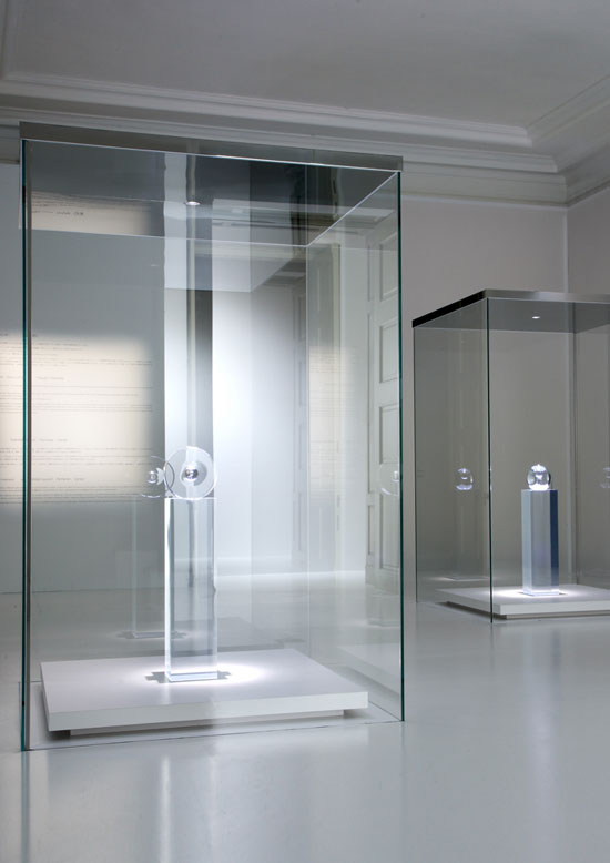 tokujin yoshioka exhibition 'memories of CARTIER creations' opened