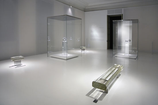 tokujin yoshioka exhibition 'memories of CARTIER creations' opened