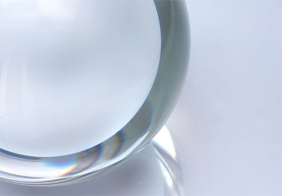 tokujin yoshioka: 'tear drop' for yamagiwa at milan design week 09