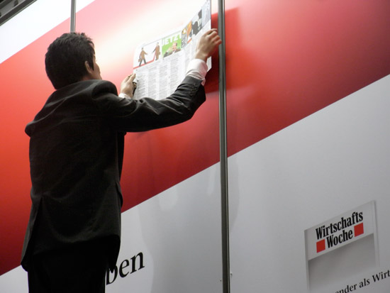 wirtschafts woche advert at frankfurt airport