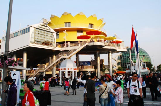 dutch pavilion at shanghai world expo 2010