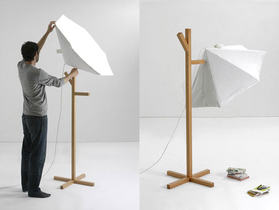 fulguro: 'les liseuses' exhibition at the lighthouse glasgow