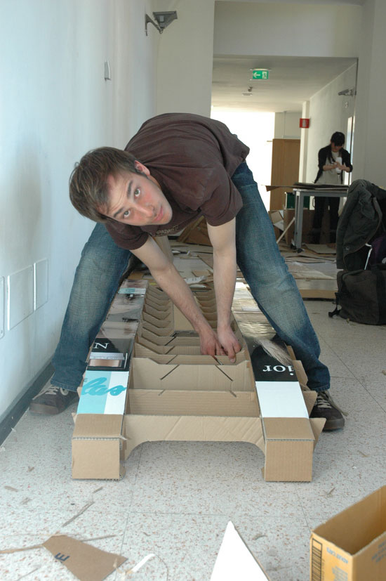 rennpappe 09: cardboard sled races