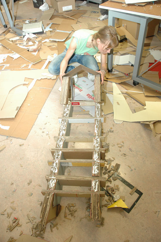 rennpappe 09: cardboard sled races