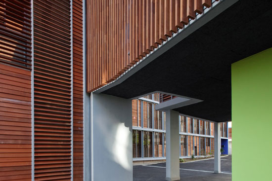 n + b architects: paul valery highschool, france   restructure and extension