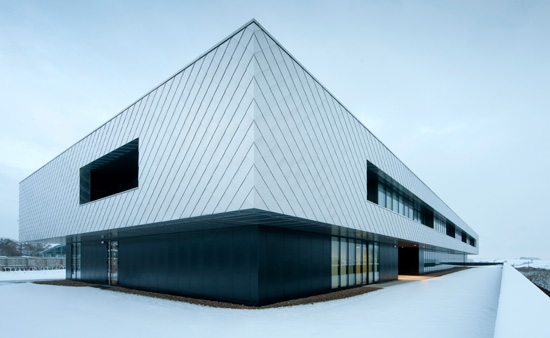 foster + partners: circlebath