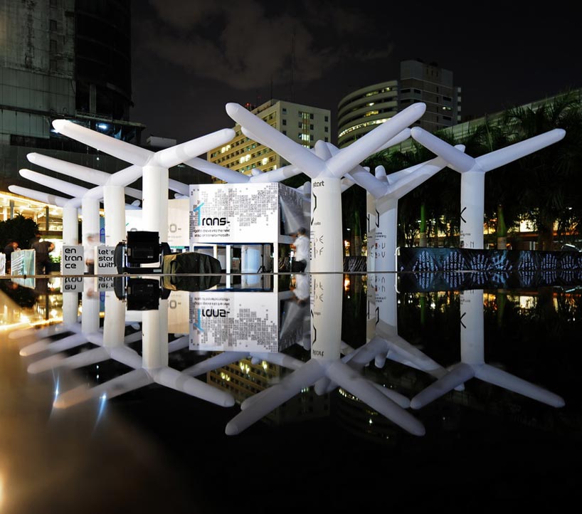 apostrophy's: crack da code exhibit