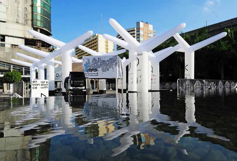 apostrophy's: crack da code exhibit