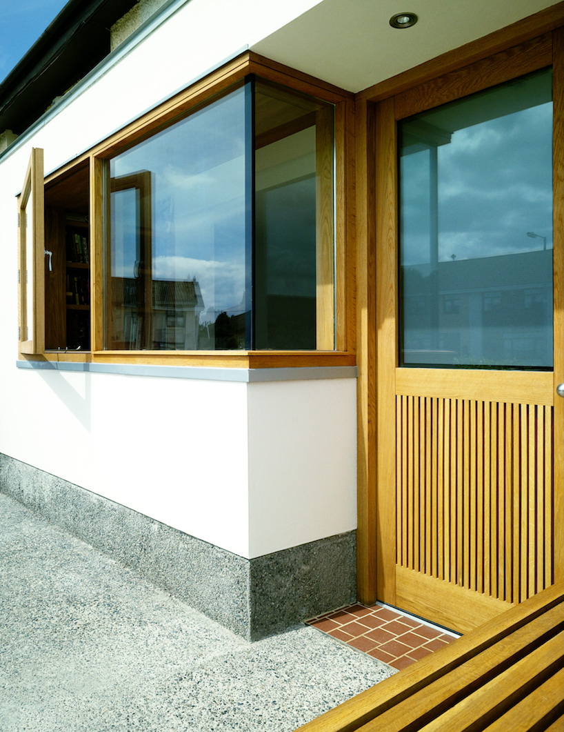 cast architecture: out the front