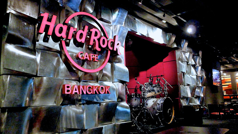 anon pairot: hard rock bangkok stage