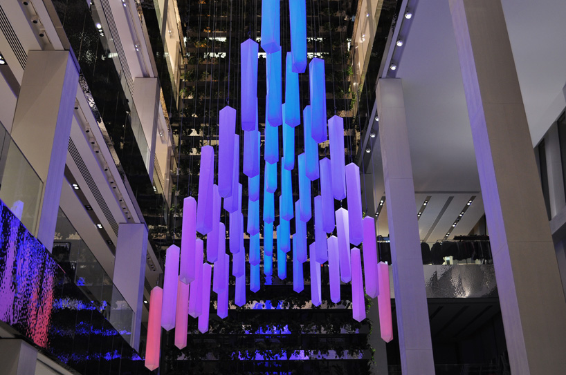 Chrystal Chandelier by WHITEvoid interactive art & design