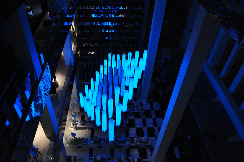 Chrystal Chandelier by WHITEvoid interactive art & design